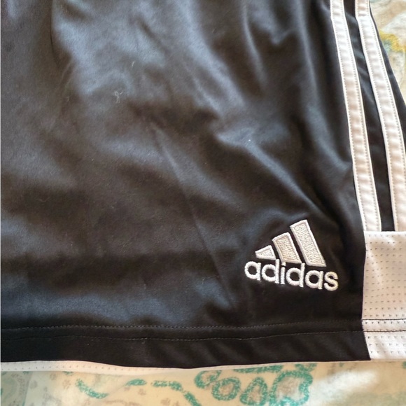 Adidas Black and White Athletic Shorts with Breathable Fabric - Picture 3 of 4
